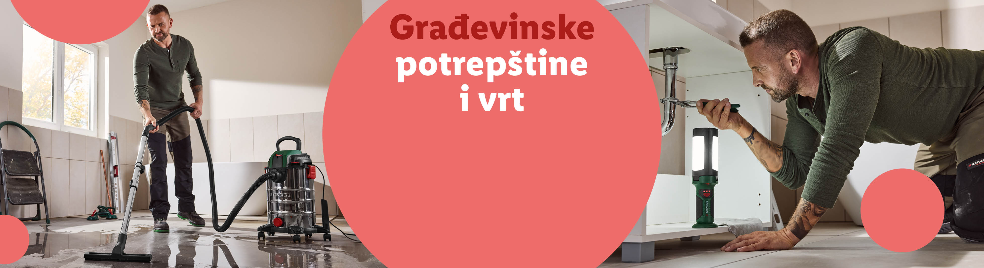Muškarci koriste Parkside usisavač i alat za popravke, s natpisom 'Građevinske potrepštine i vrt'.